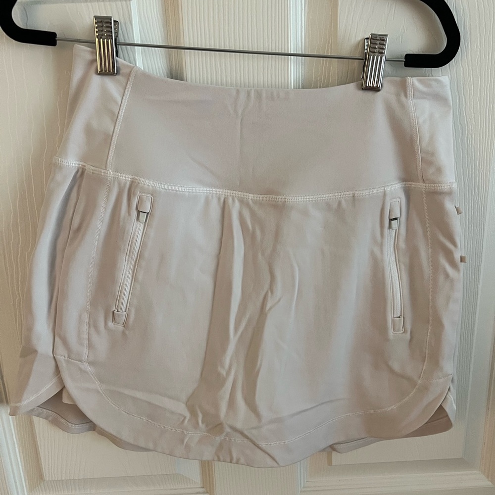 Athleta Light Beige Mini Skort with Zip Pockets